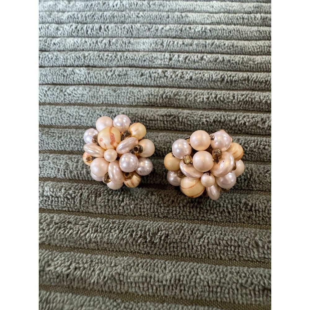 Vintage Faux Pearl Cluster Earrings Flower Clip On Gold Tone Costume Jewelry
